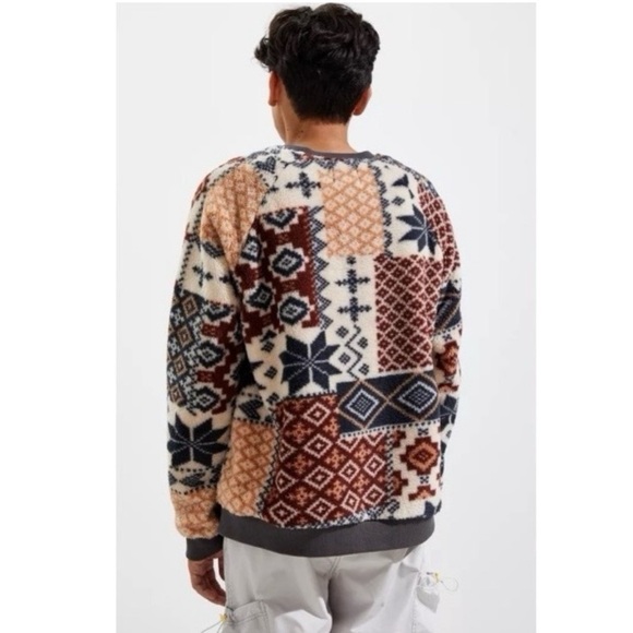 URBAN OUTFITTERS🔹Cozy Sherpa Fair Isle Crewneck Sweatshirt - Picture 4 of 16